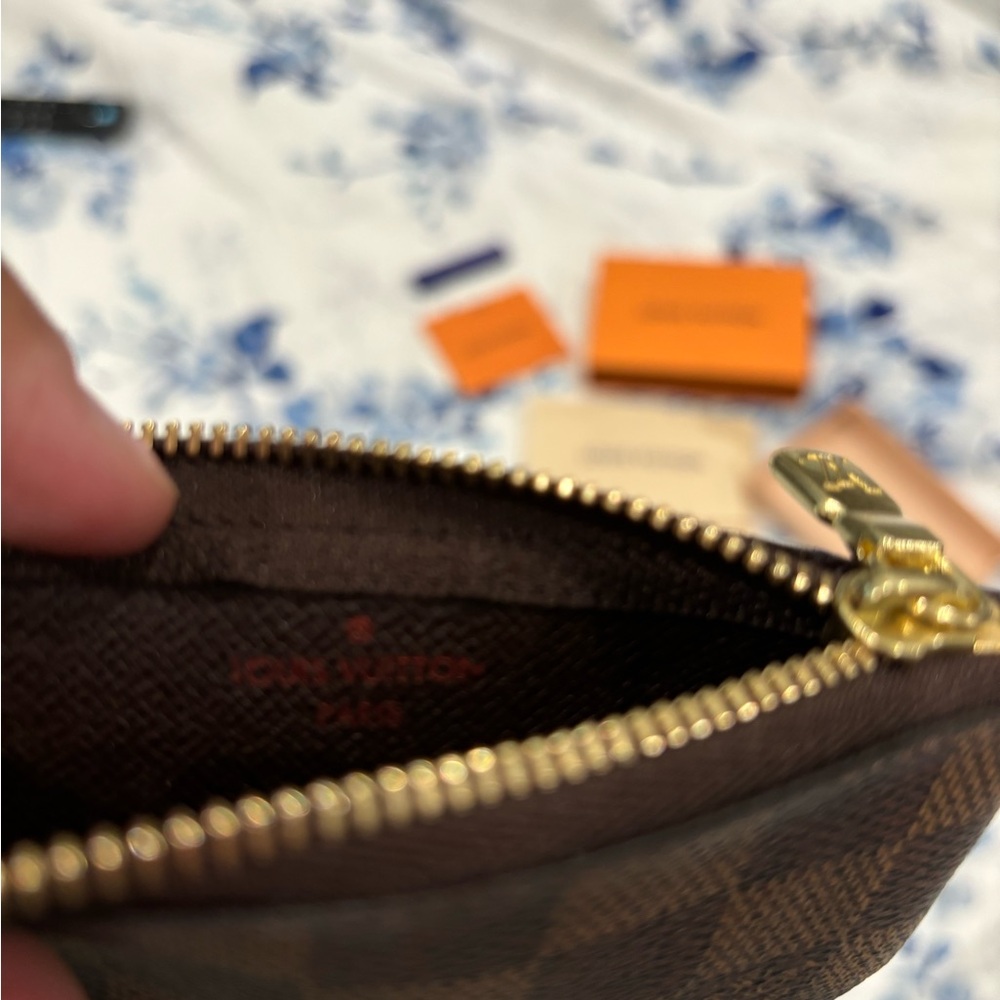Louis Vuitton Key Pouch - Picture 8 of 10